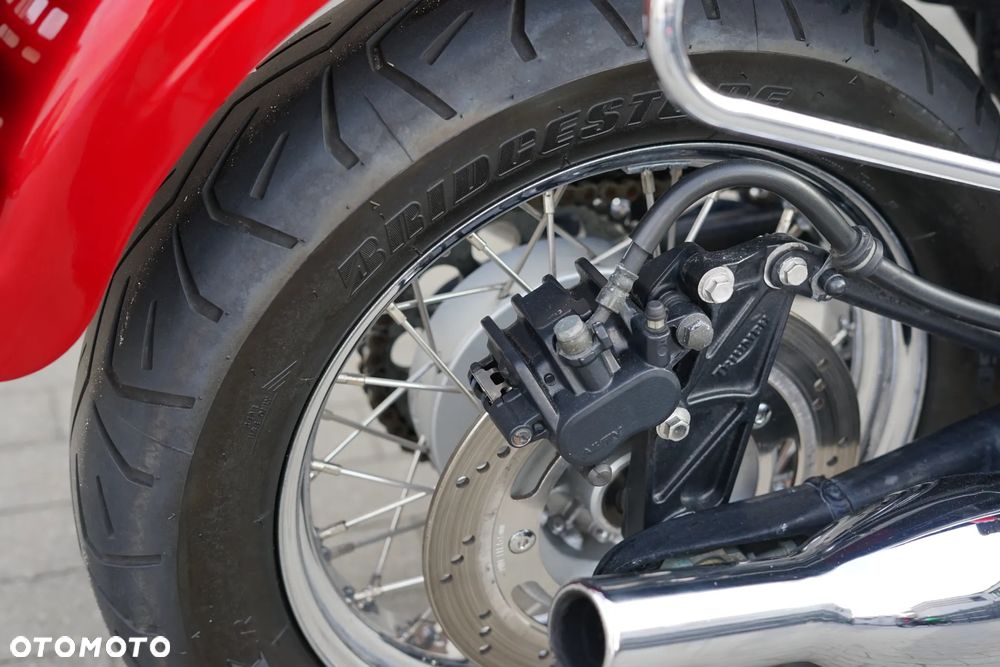 Triumph Thunderbird - 8