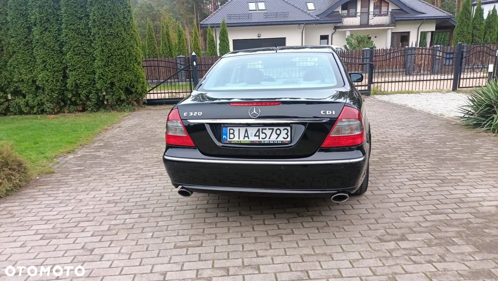 Mercedes-Benz Klasa E 320 CDI 7G-TRONIC Avantgarde BusinessEDITION - 9