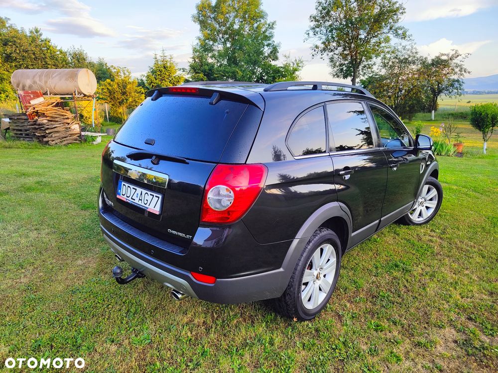 Chevrolet Captiva 2.0 d LT high - 3