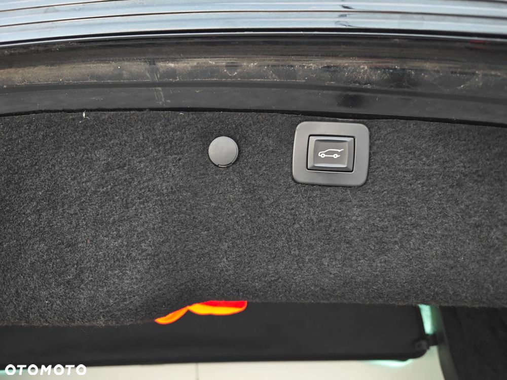 Opel Insignia - 10