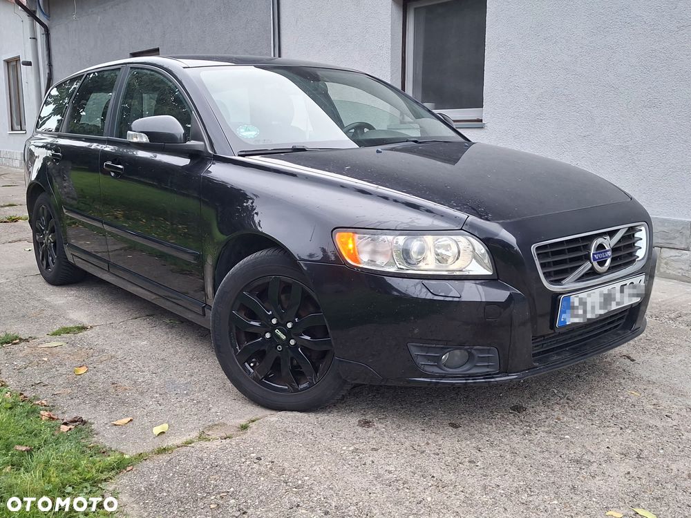 Volvo V50 2012 photo 2