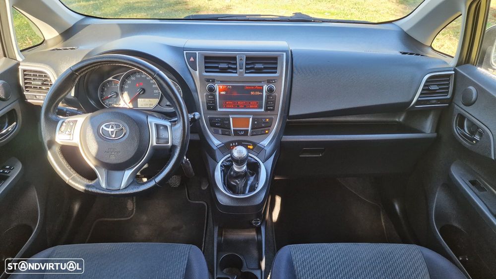 Toyota Verso-S 1.4 D-4D Exclusive - 20