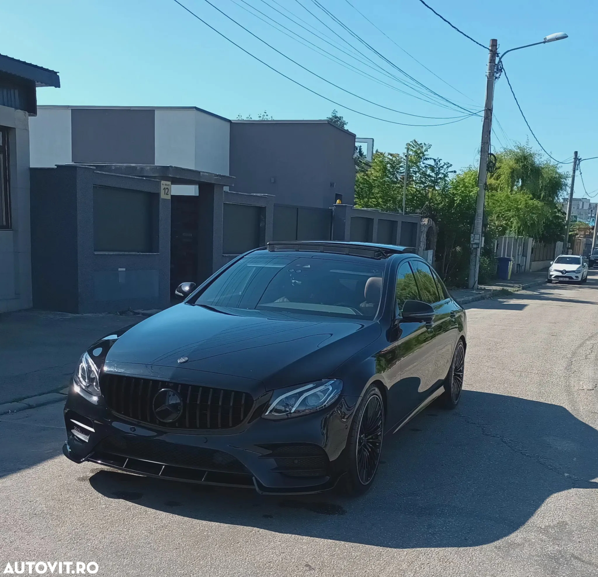 Mercedes-Benz E 220 d 9G-TRONIC AMG Line - 37