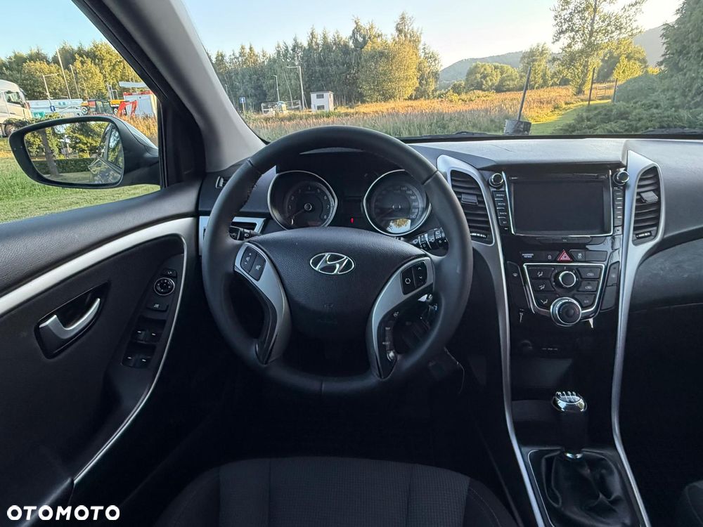 Hyundai i30 1.4 Premium - 12