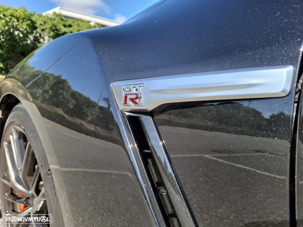 Nissan GT-R 3.8 V6 Black Edition - 4