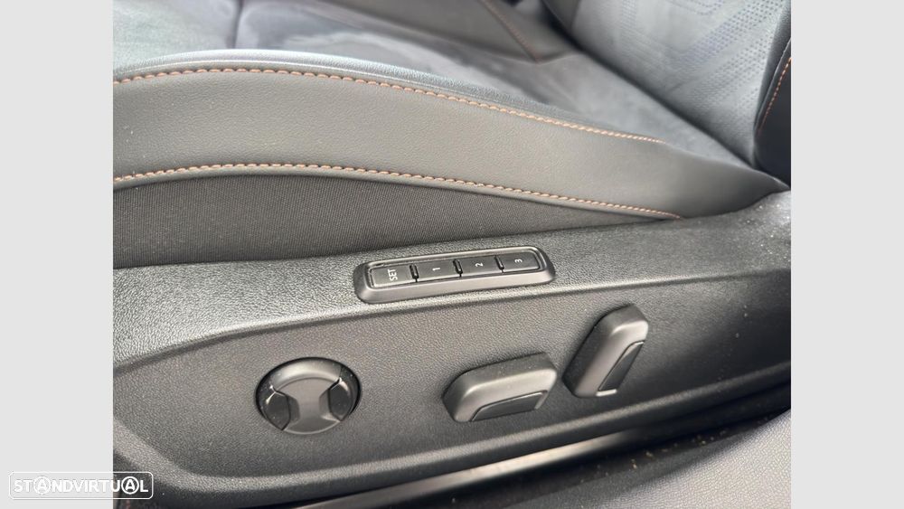 Cupra Leon 1.5 eTSI MID DSG - 13