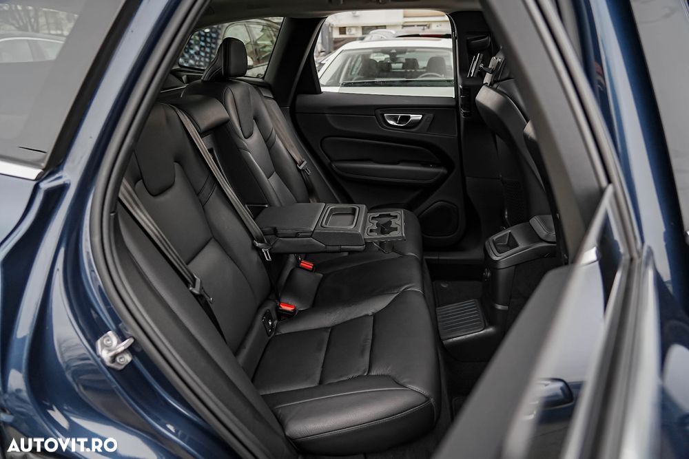 Volvo XC 60 Recharge T6 Twin Engine eAWD Inscription Expression - 17