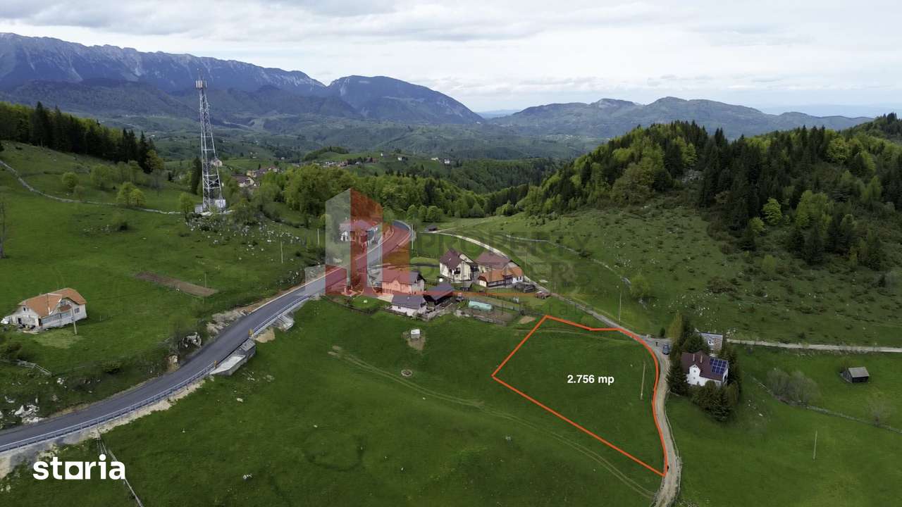Teren Fundata cu vedere la muntii Bucegi - Imagine principală: 3/5