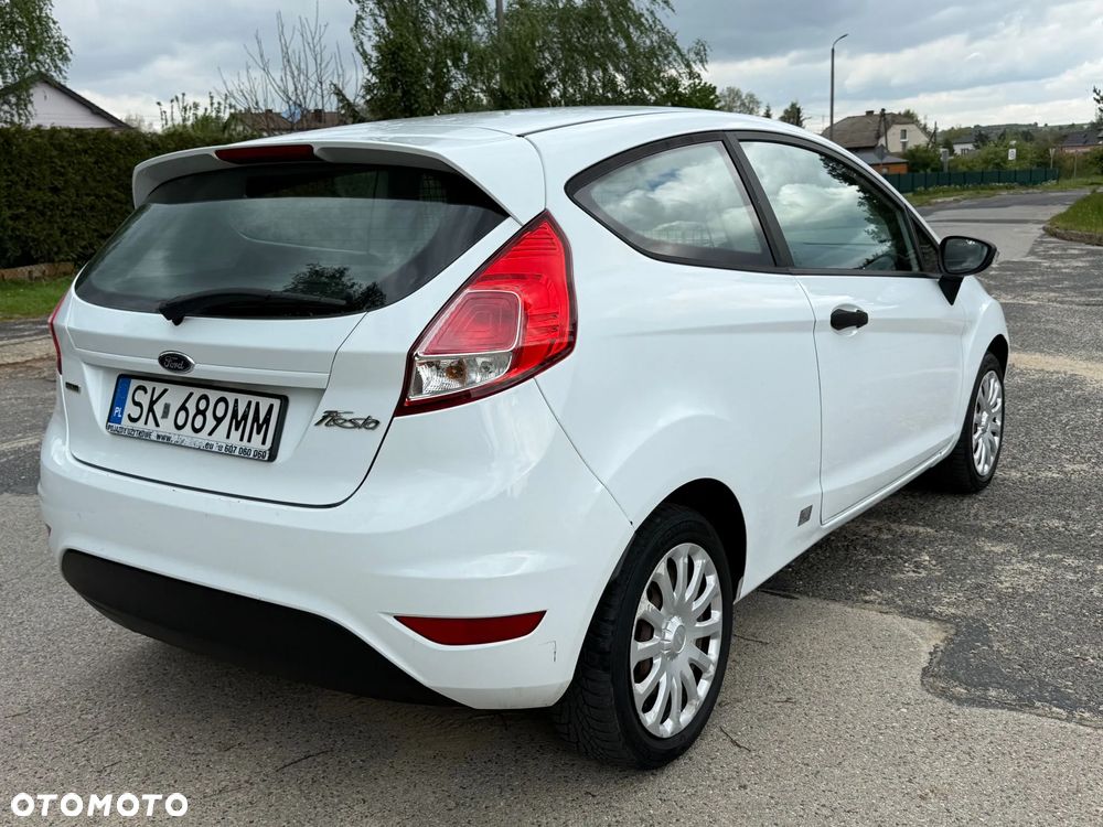 Ford Fiesta - 26