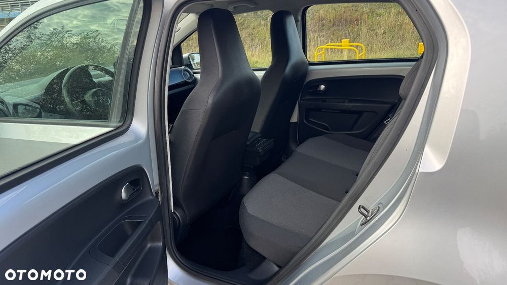 Volkswagen up! - 12
