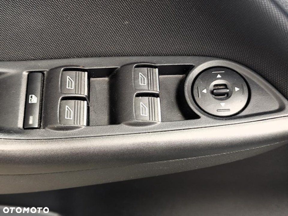 Ford Focus - 24