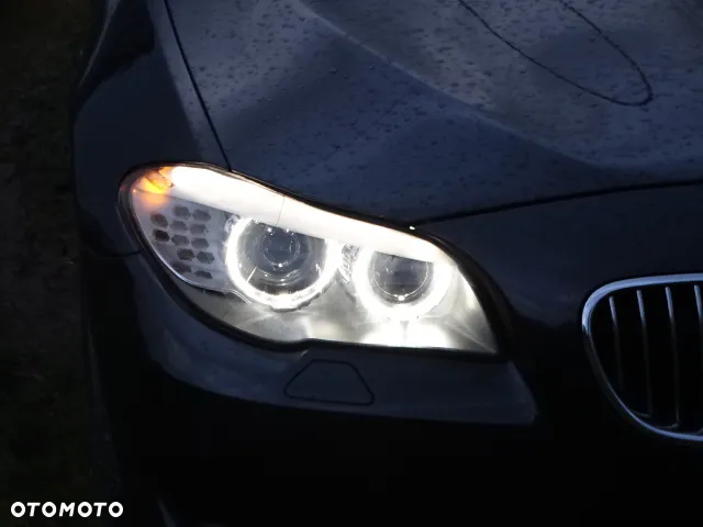BMW F11 A90 B90 Drzwi Maska Błotnik Dach Ćwiartka Dach Próg listwa Nakładka Słupek SophistoGrau Sophisto F10 Kombi - 9