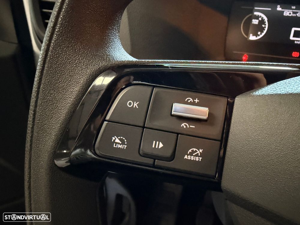 Opel Vivaro Outro - 17