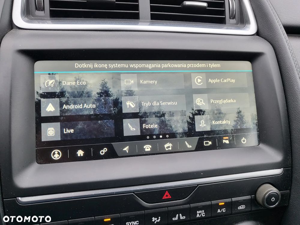 Jaguar E-Pace 2.0 i4P AWD HSE - 35