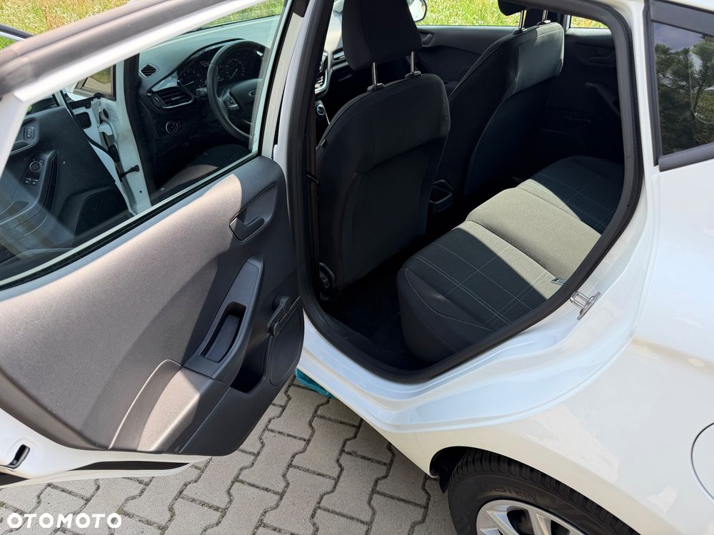 Ford Fiesta 1.1 Connected - 23