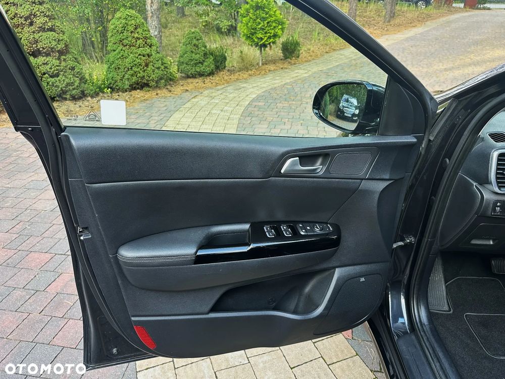 Kia Sportage 1.7 CRDI 2WD ISG Dream-Team Edition - 23