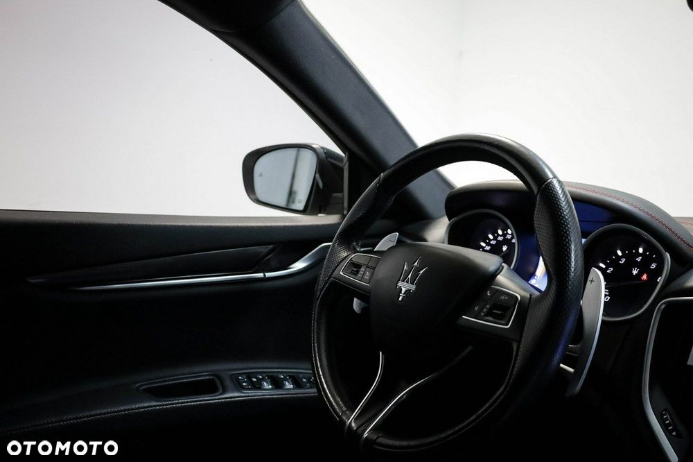 Maserati Ghibli - 17