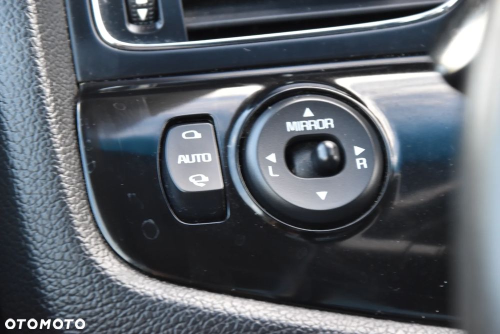 Kia Ceed - 31