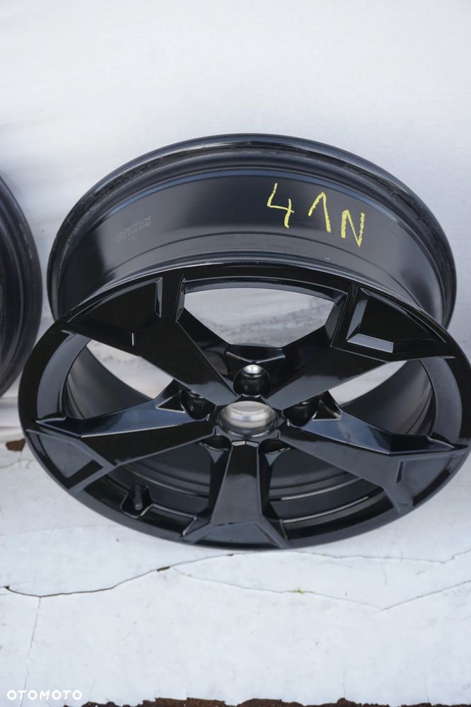Audi 5x112 17 6,5J et38 83A601025AL - 2