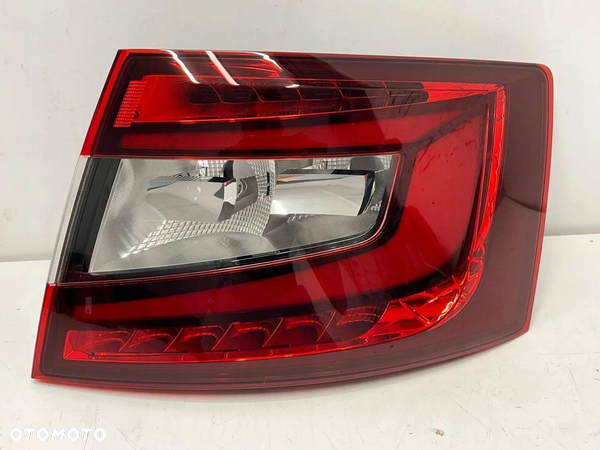 Skoda Octavia III Lift 5E5 lampa prawa tył tylna LED 5E5945208