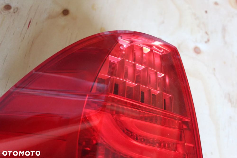 LAMPA TYLNA LEWA BMW 3 KOMBI E91 LCI LED EU 7289431 2009 - 4