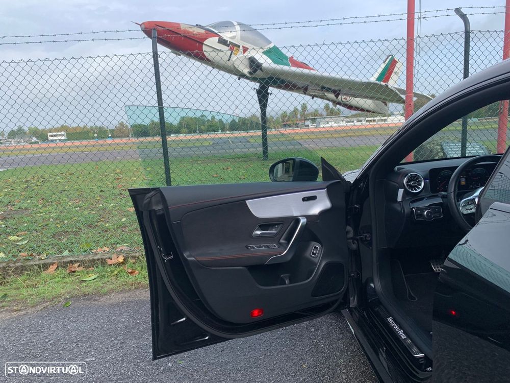 Mercedes-Benz CLA 200 d Shooting Brake AMG Line Aut. - 36