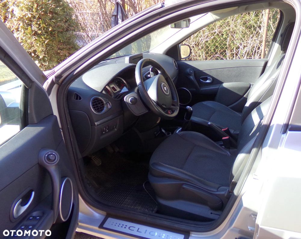 Renault Clio TCe 100 Dynamique - 16