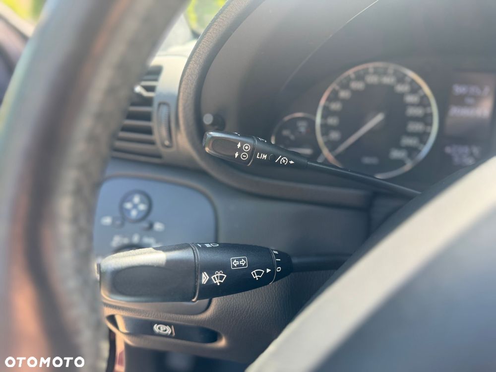 Mercedes-Benz Klasa C 220 CDI DPF Sport Edition - 15