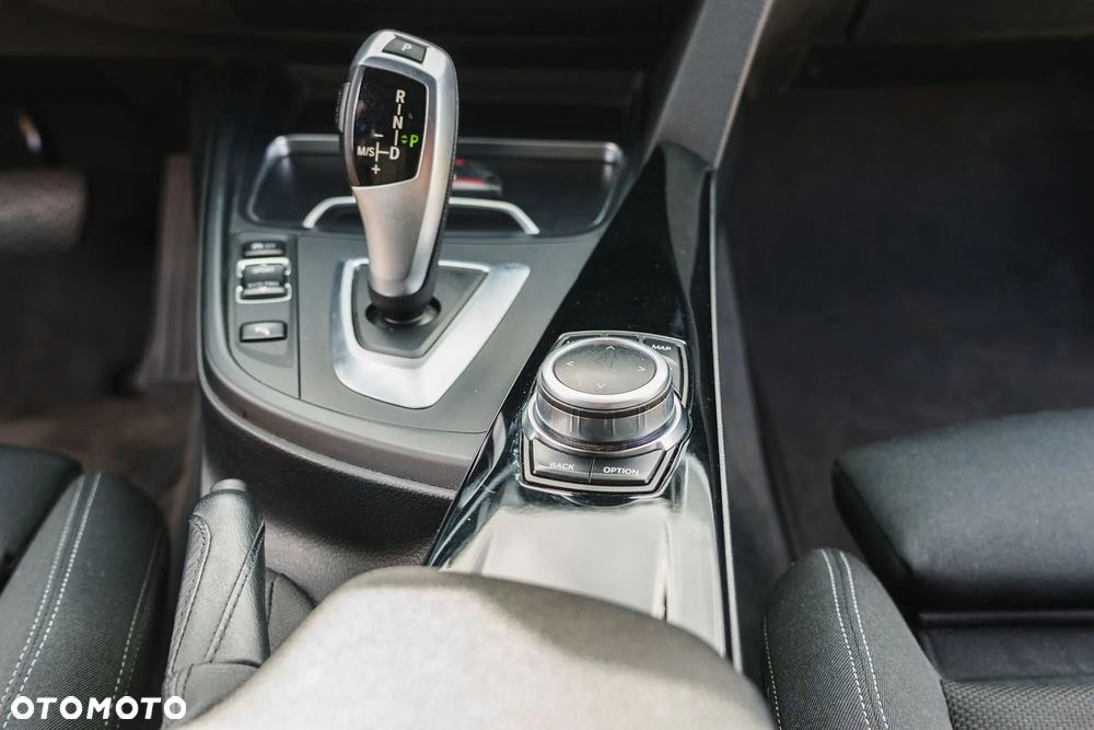 BMW Seria 4 420d Gran Coupe Sport Line - 11