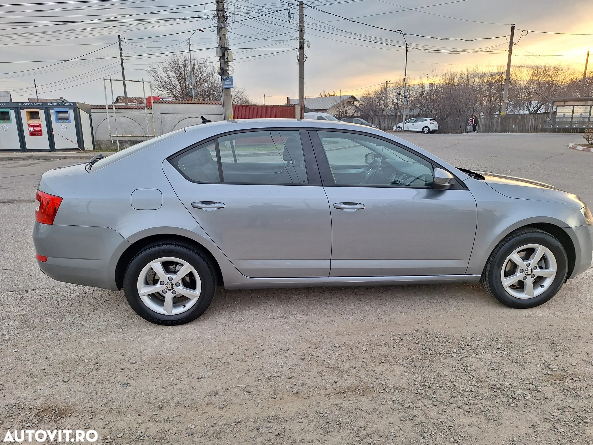 Skoda Octavia 1.4 TSI ELEGANCE - 4