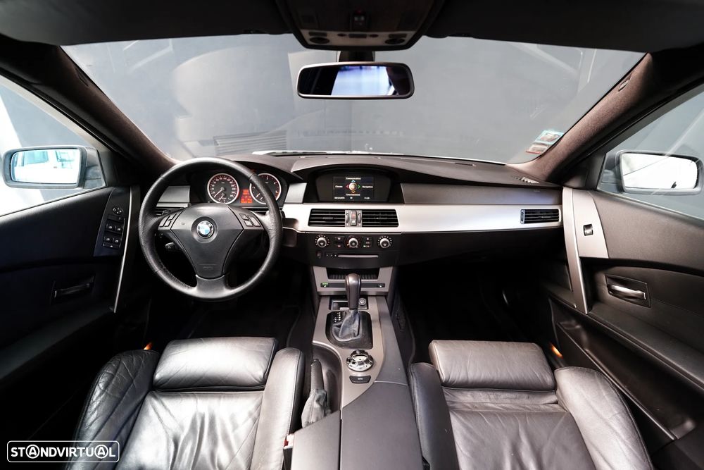 BMW 525 dA Touring - 16