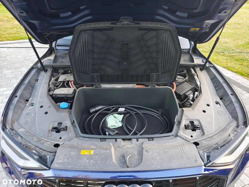 Audi e-tron 55 Quattro Advanced - 31