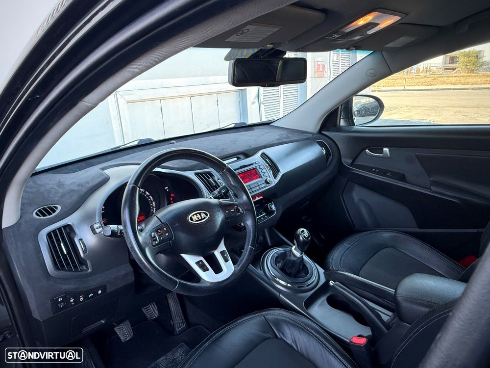 Kia Sportage 1.7 CRDi ISG LX - 5