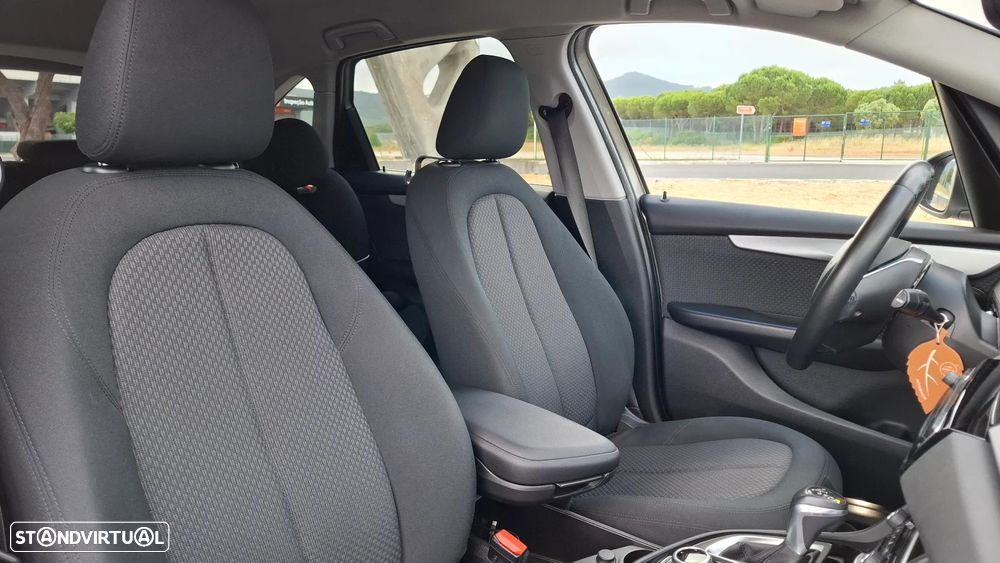 BMW 218 Active Tourer i Line Luxury Auto - 14