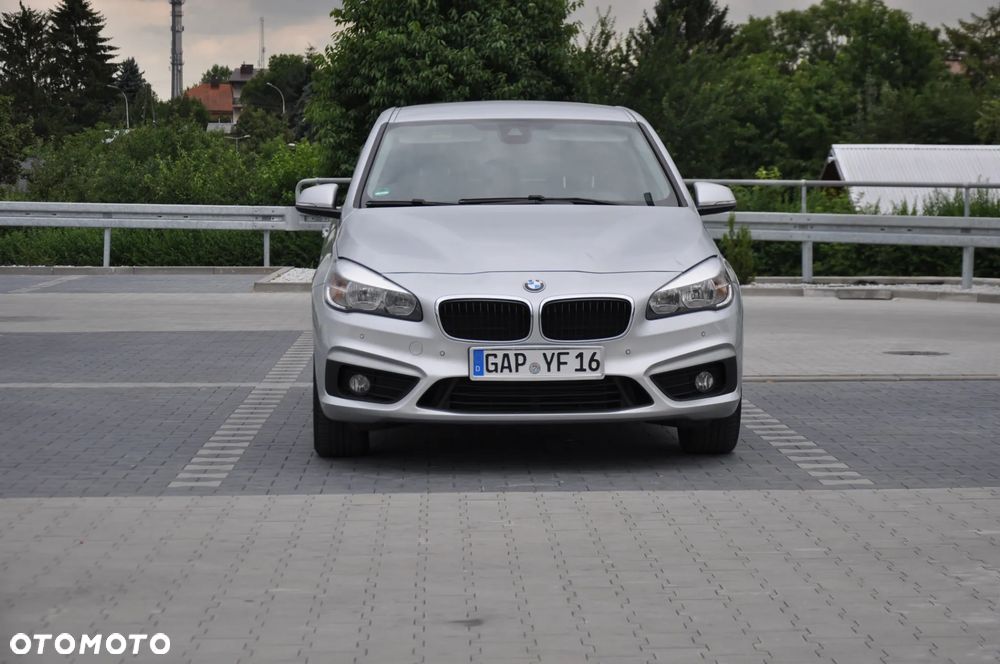 BMW Seria 2 218d Advantage - 2