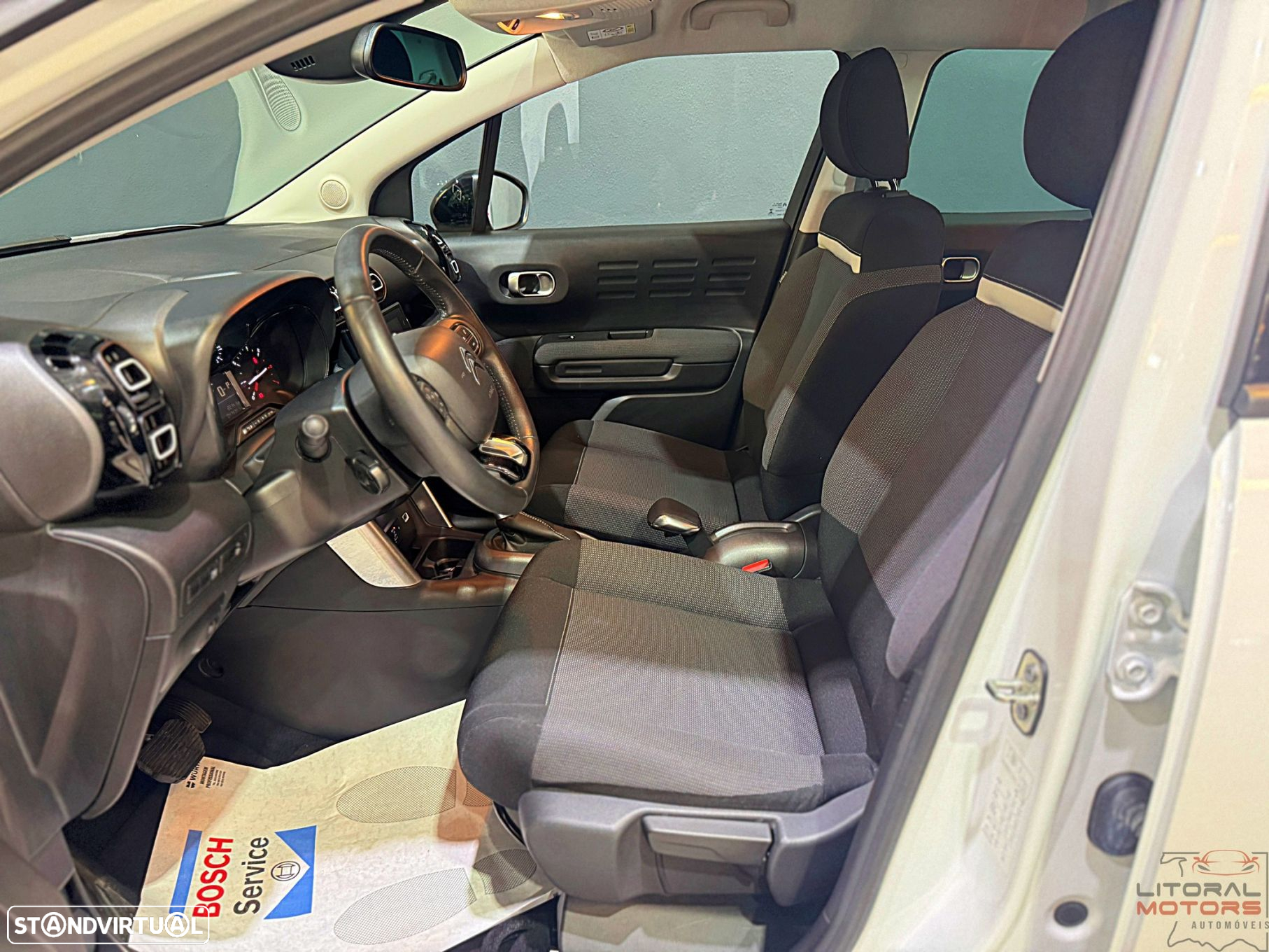 Citroën C3 Aircross 1.2 PureTech Shine EAT6 - 14