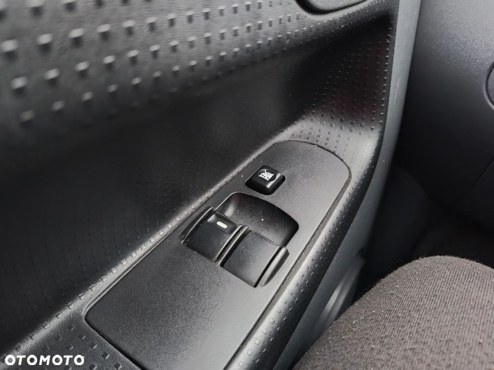 Mitsubishi Lancer 1.3 - 22