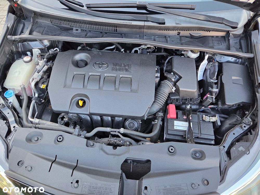 Toyota Avensis Touring Sports 1.8 Business Edition - 15