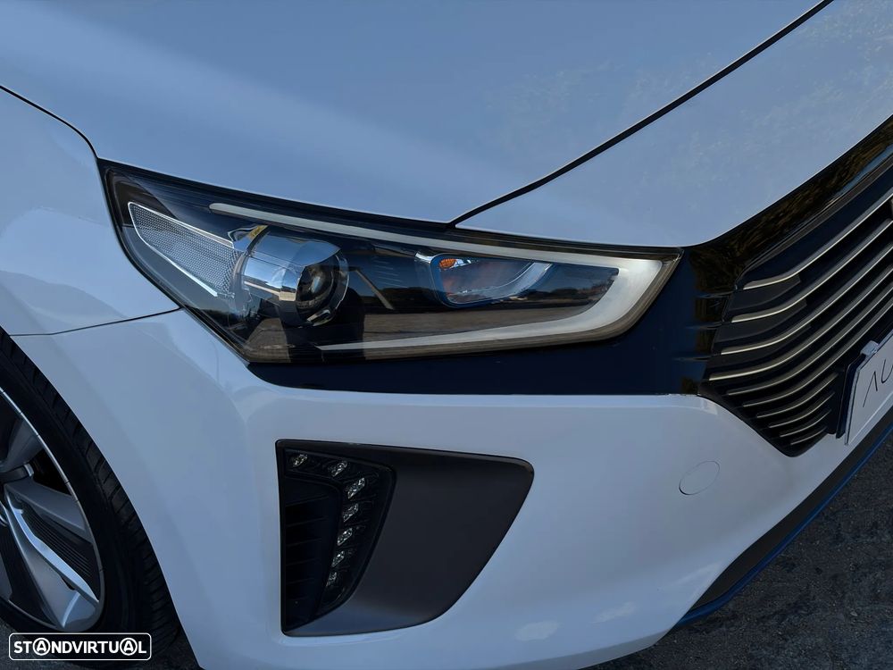 Hyundai Ioniq 1.6 GDI HEV Hybrid Tech - 12
