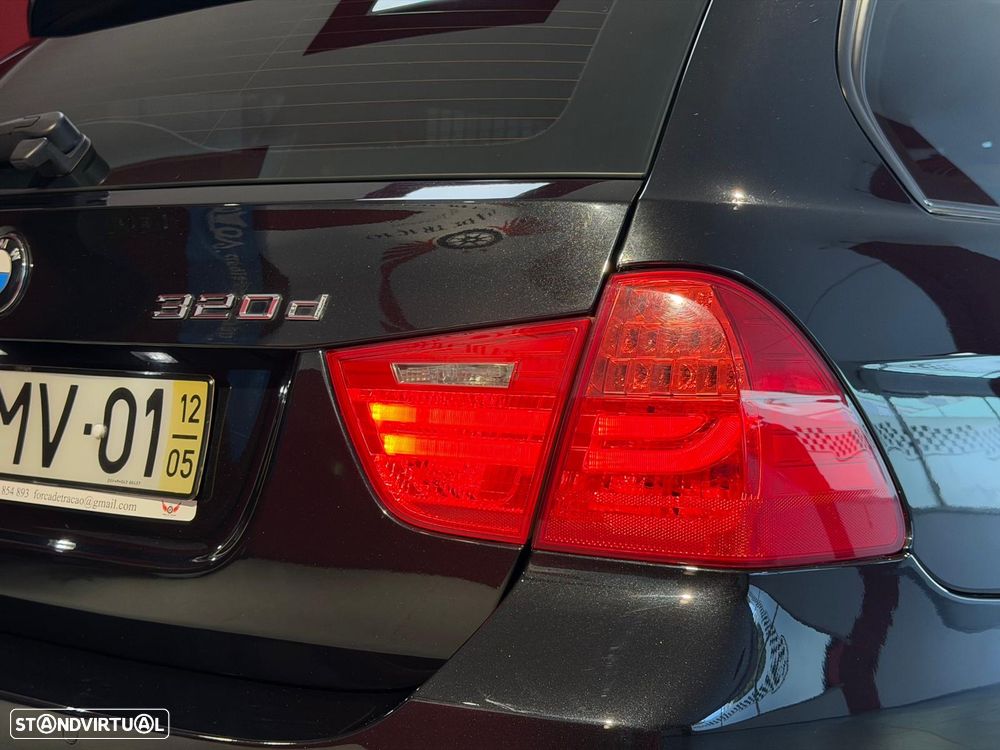 BMW 320 d EfficientDynamics Navigation - 7