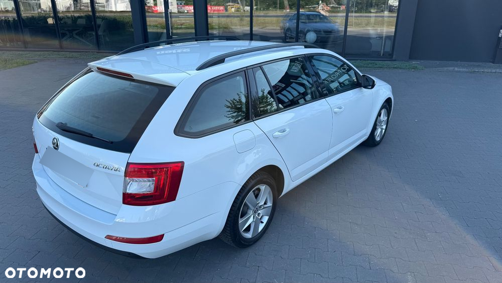 Skoda Octavia 1.6 TDI Ambition DSG - 18