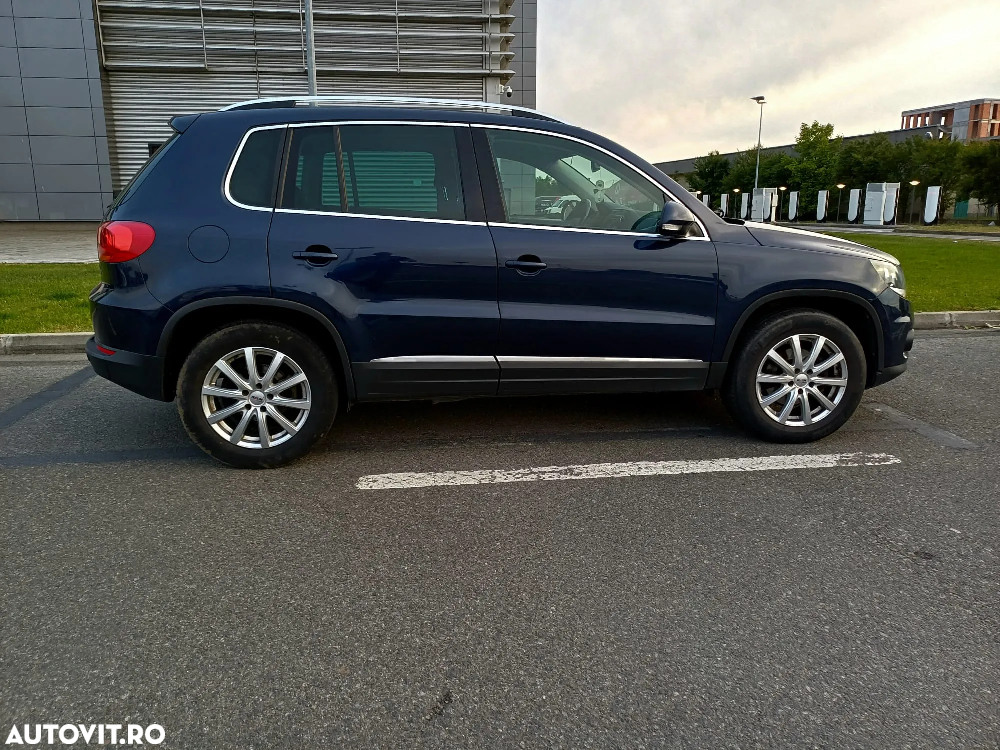 Volkswagen Tiguan 2.0 TDI 4Motion BMT Track & Style - 3