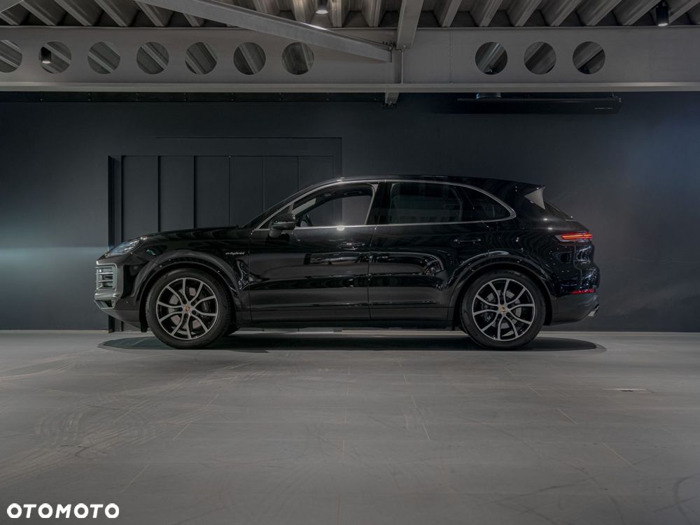 Porsche Cayenne - 2