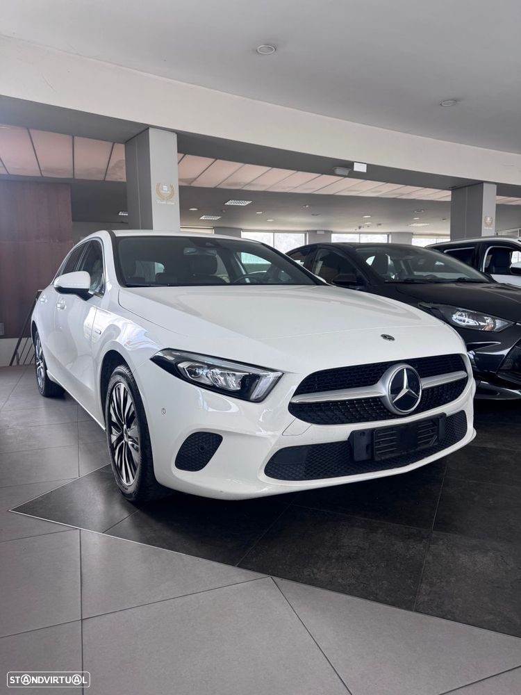 Mercedes-Benz A 250 e 8G-DCT Style - 3