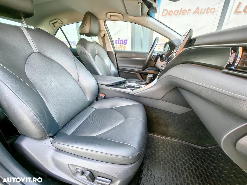 Toyota Camry 2.5 Dynamic - 21