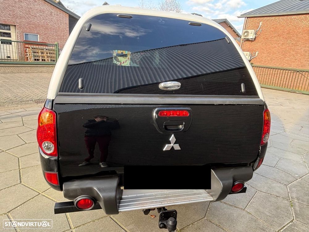 Mitsubishi L200 2.5 DI-D Club Intense 4WD - 2
