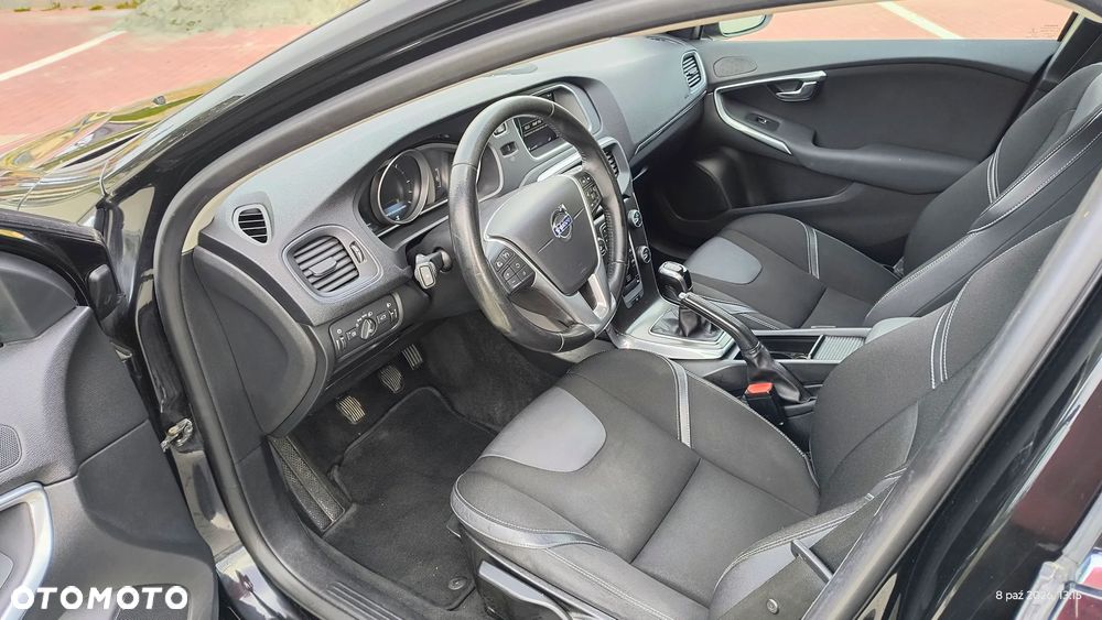 Volvo V40 - 11