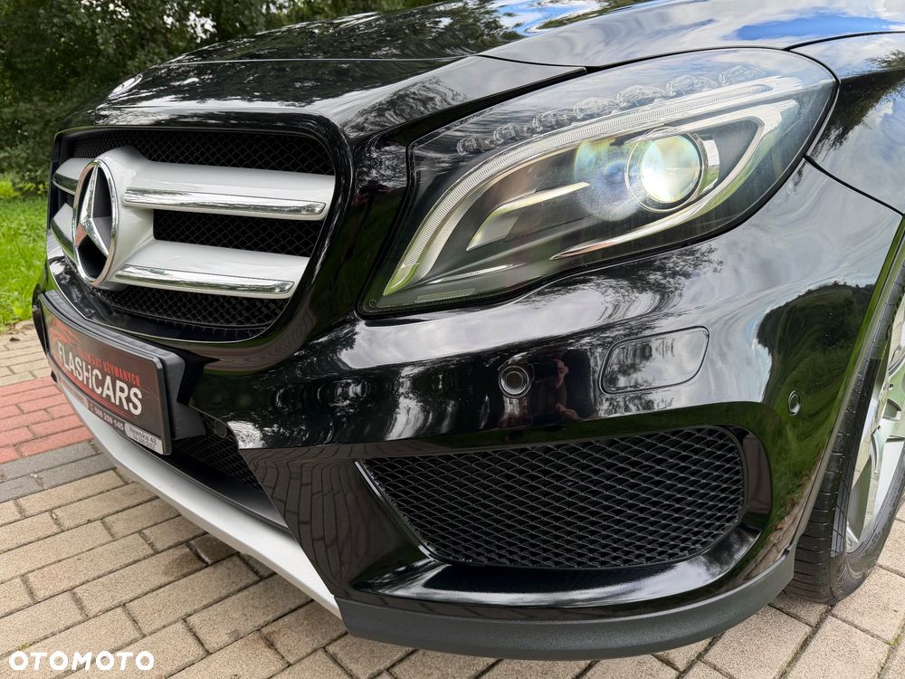 Mercedes-Benz GLA - 23