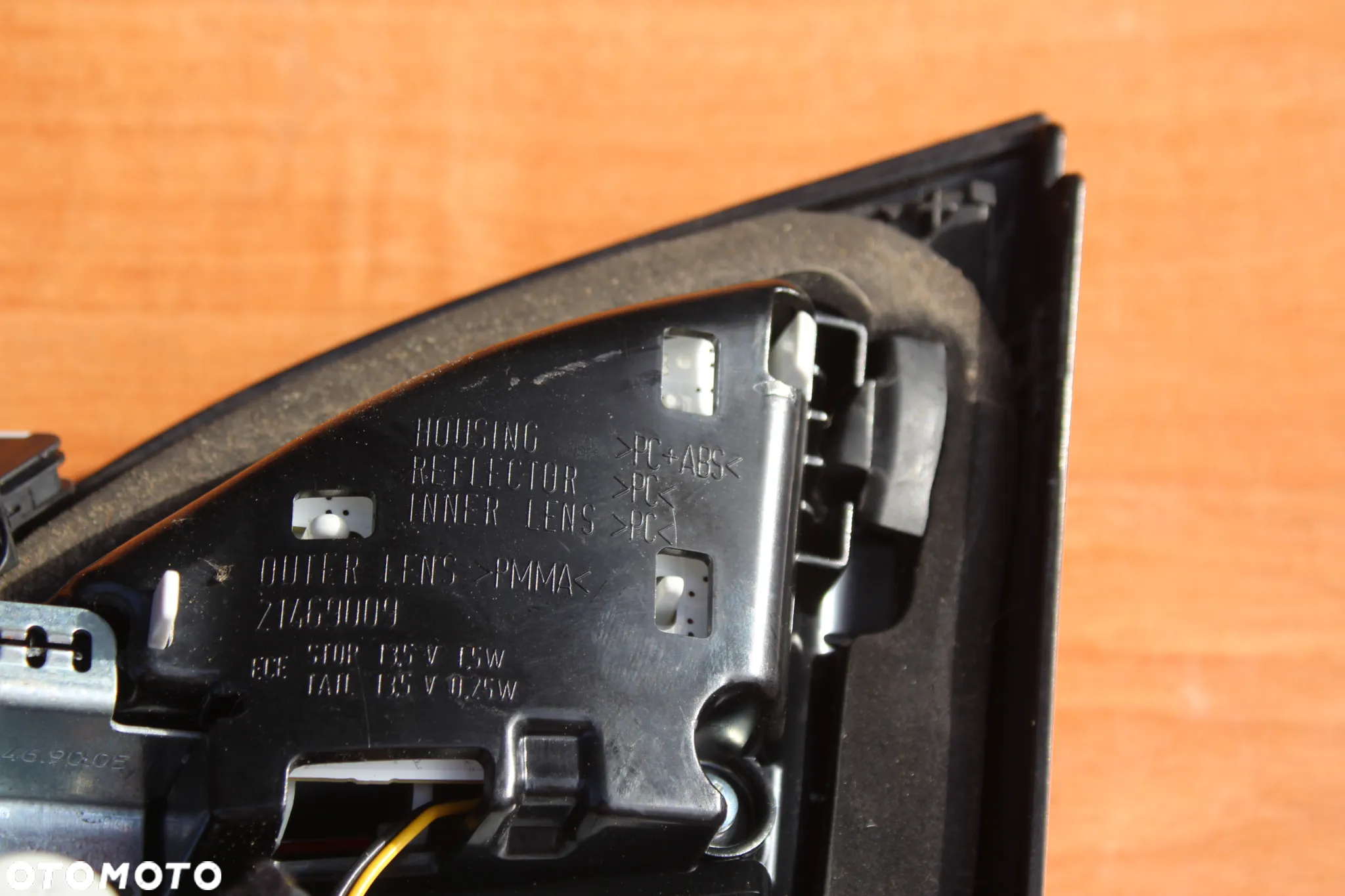 LAMPA LEWY TYŁ W KLAPĘ LED OPEL ZAFIRA C EUROPA 39028599 - 6