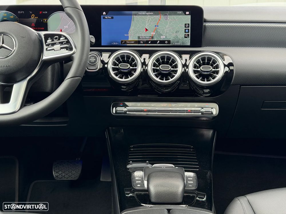 Mercedes-Benz A 250 Limousine e 8G-DCT Progressive Advanced - 24